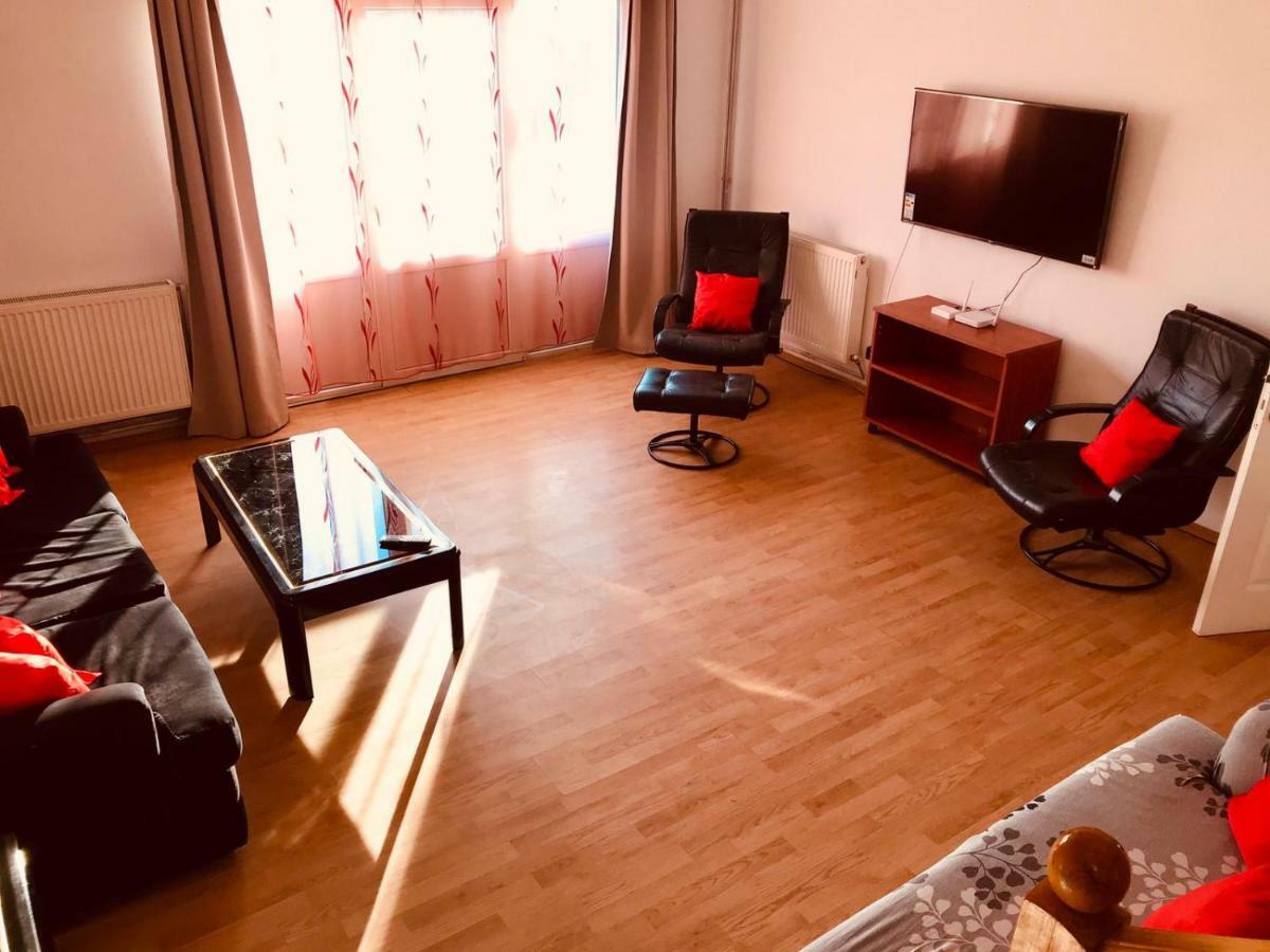Vila Ekooos Braşov Extérieur photo